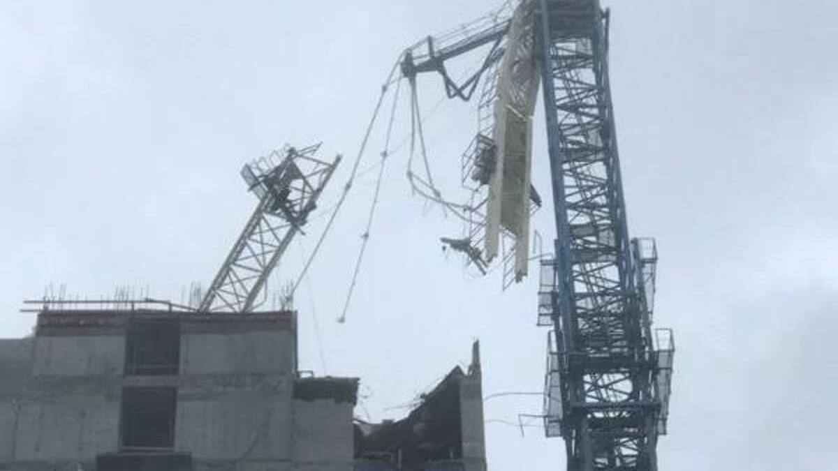 Grúa rota por Huracán Irma