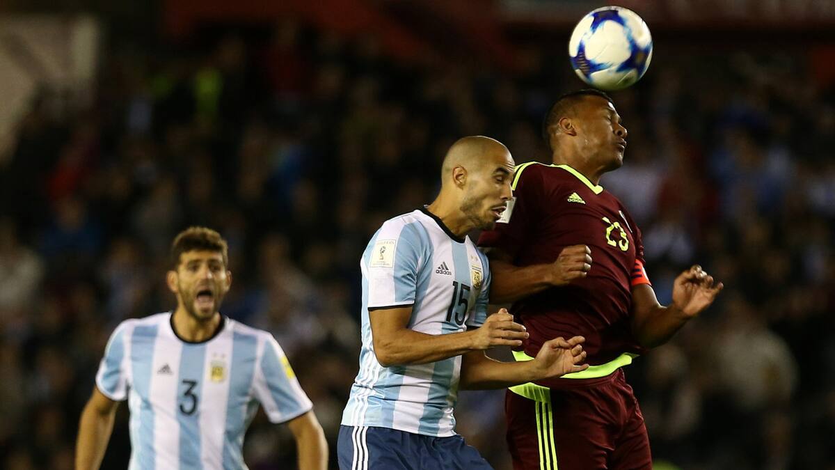 Guido Pizarro, con la camiseta de la Selección argentina. Foto: Reuters/Agustin Marcarian