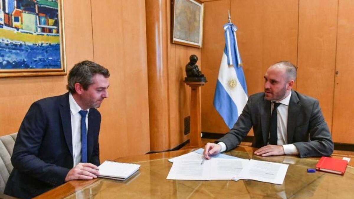 Guillermo Hang y Martín Guzmán. Foto: NA.