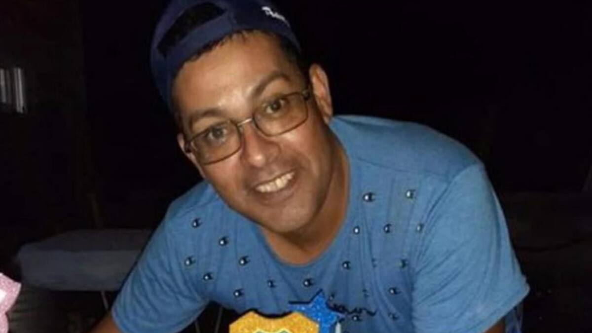 Guillermo Jara al festejar un cumpleaños. (Foto: Facebook de Fernanda Jara)