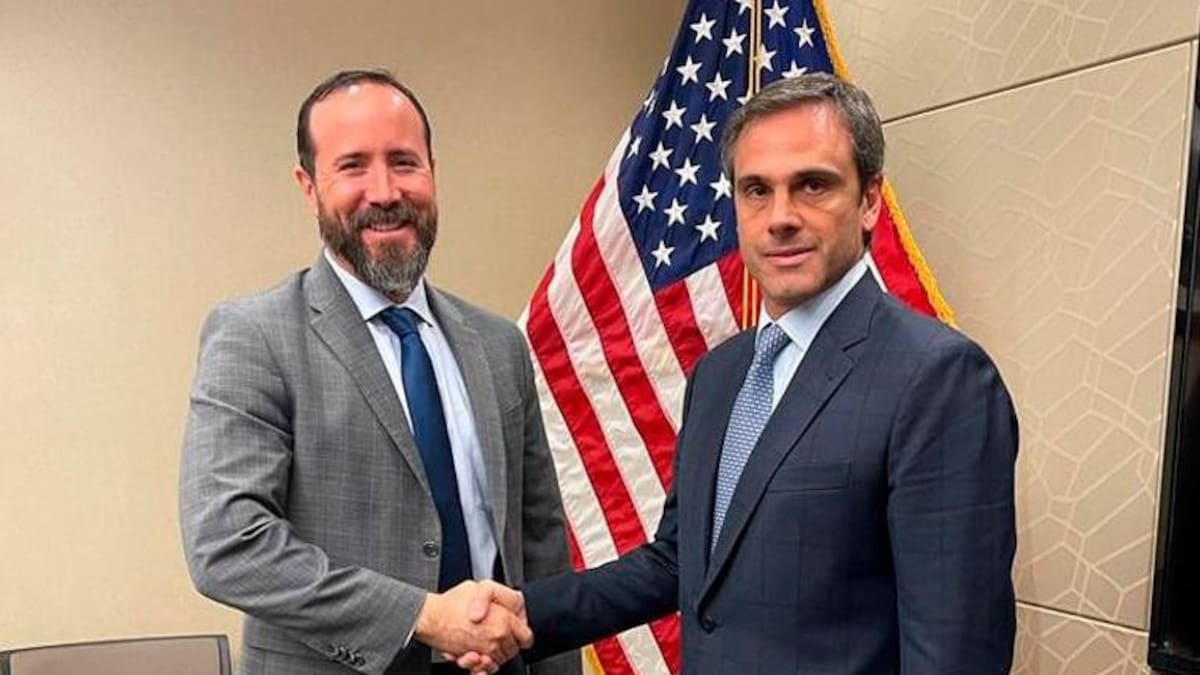 Guillermo Michel junto a Ricardo Mayoral. Foto: Prensa