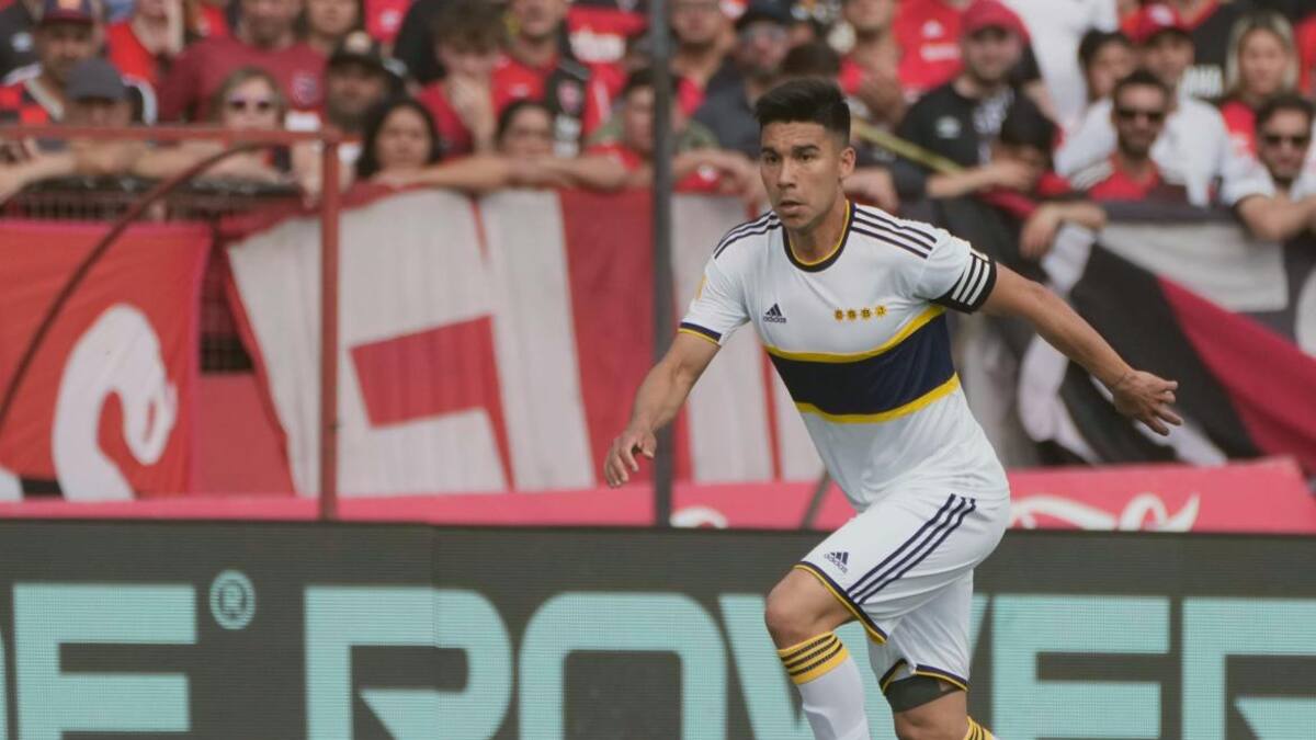 Guillermo Pol Fernández contra Newells. Foto: Twitter @BocaJrsOficial.