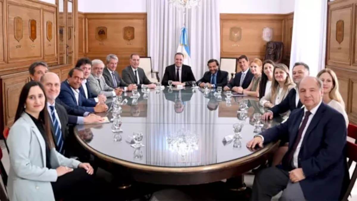 Gustavo Sáenz se reunión con el Gobierno