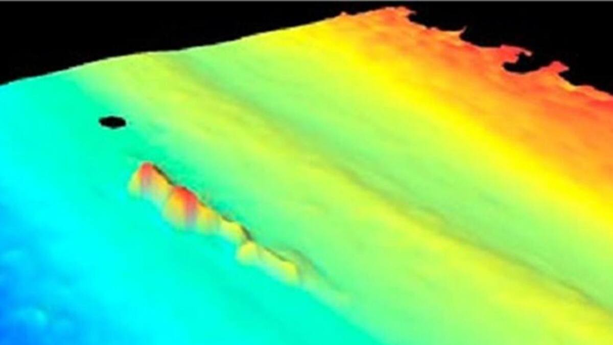 Hallan objeto en el fondo del mar imagen Angelescu