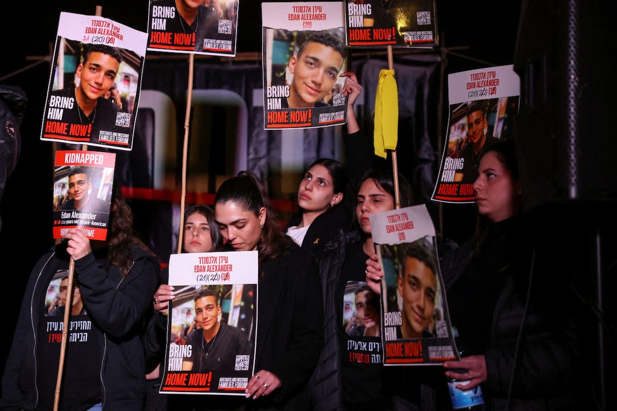 Hamás liberará al soldado rehén estadounidense-israelí Edan Alexander. Foto: Reuters/Ronen Zvulun
