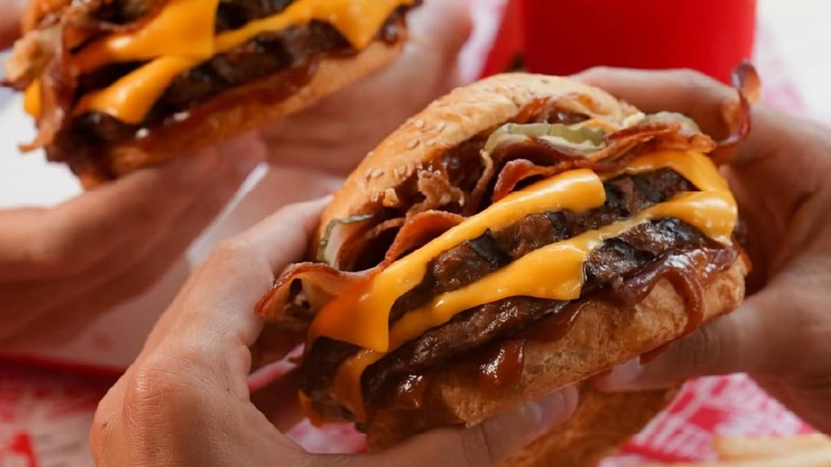Día de la Hamburguesa: las ofertas y promos de McDonald’s, Burger King y Mostaza para comer más barato