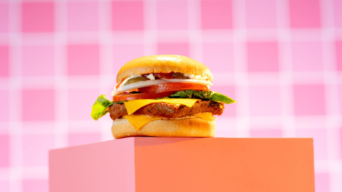 Golpe al fast food: una histórica cadena acelera cierres masivos y sacude al sector