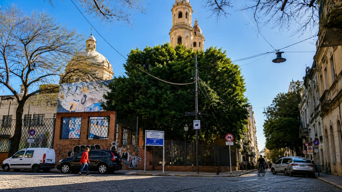 Tiene solo 1,2 km² y una historia inmensa: el barrio más pequeño de Buenos Aires