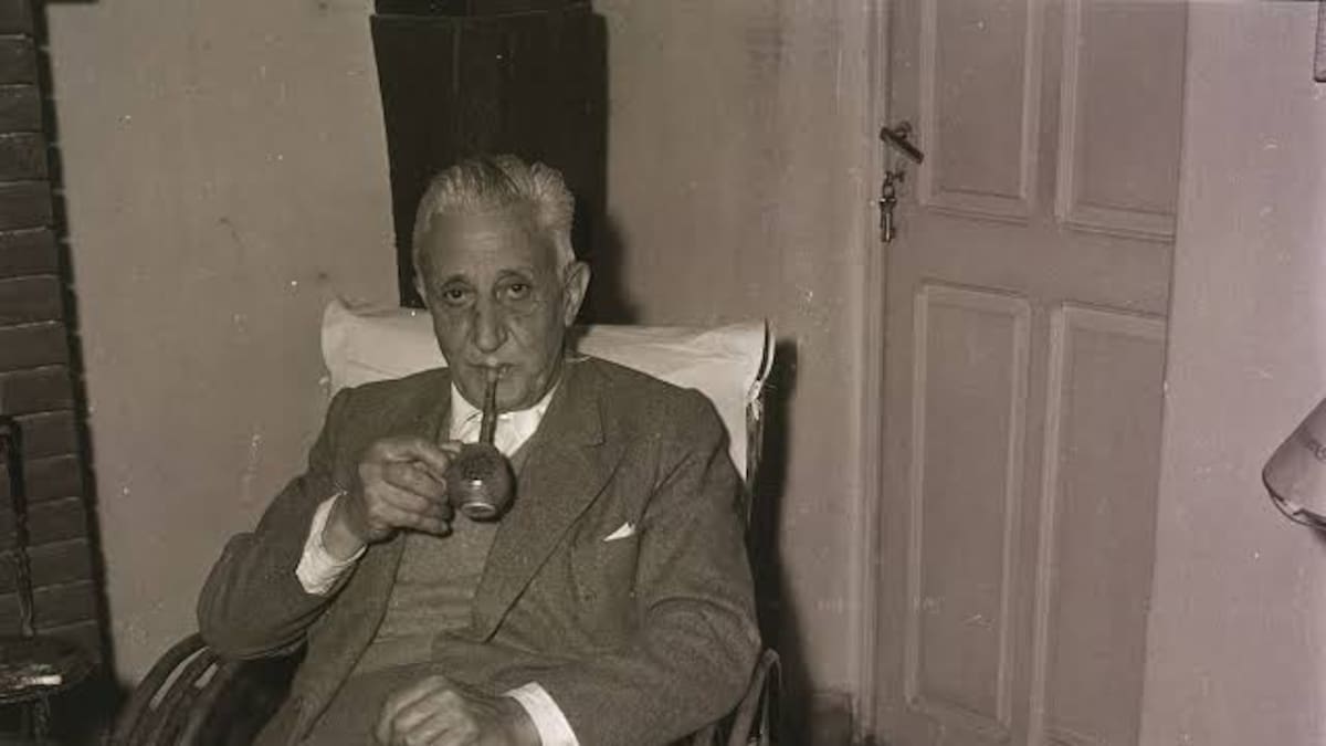 El presidente doctor que pudo no nacer: Illia y la masacre xenófoba que marcó a su familia