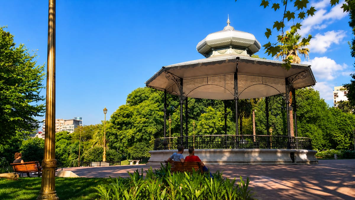 El rincón de Belgrano que parece detenido en el tiempo: la glorieta histórica que esconde más de 100 años de secretos porteños