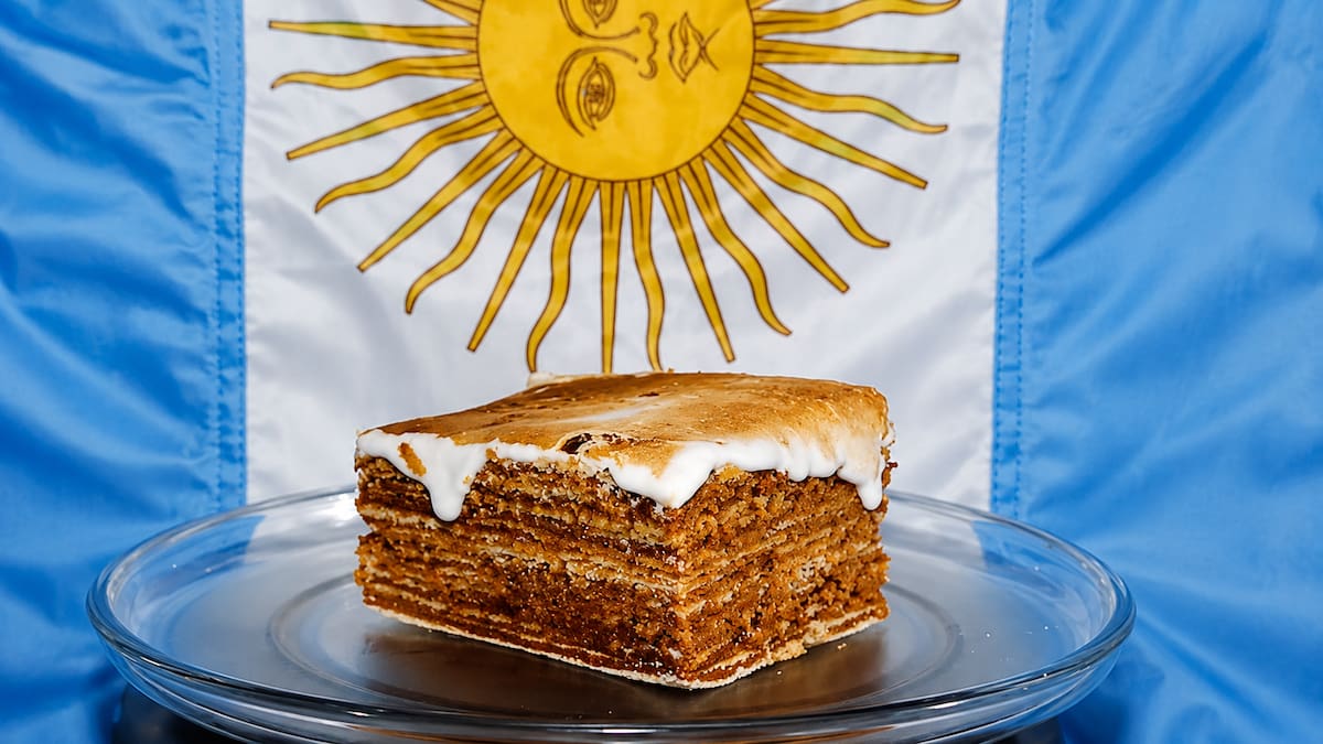 La “torta argentina” que nació en Dolores y hoy convoca multitudes: historia, mito y la fiesta imperdible de este finde