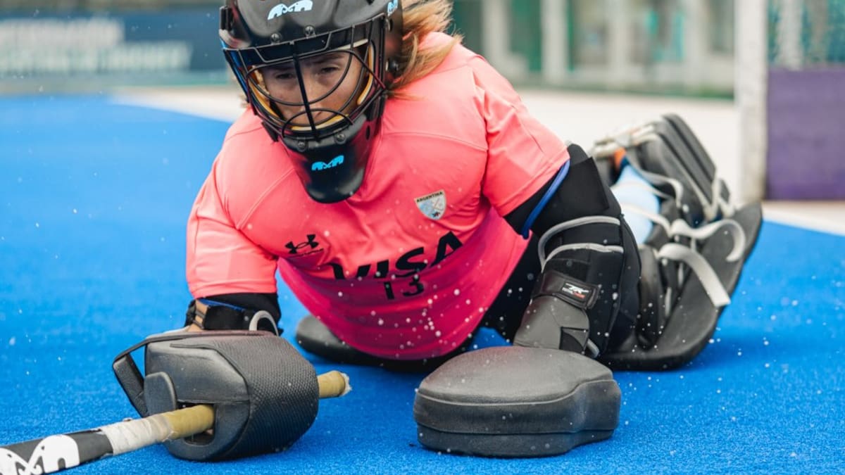 Quién es Cristina Cosentino, la arquera de Las Leonas que fue figura en los penales de la final del Mundial