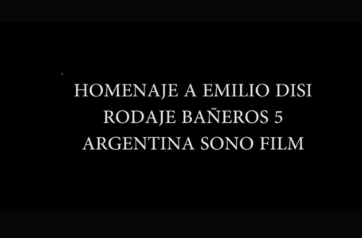 Homenaje a Emilio Disi en la filmación de Bañeros 5