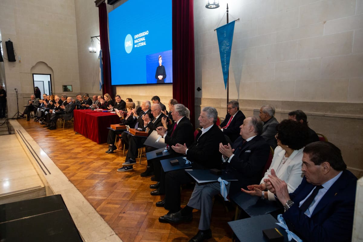 Homenaje a los convencionales constituyentes de 1994, a 30 años de la Reforma Constitucional, en la Universidad Nacional del Litoral. Foto: Prensa