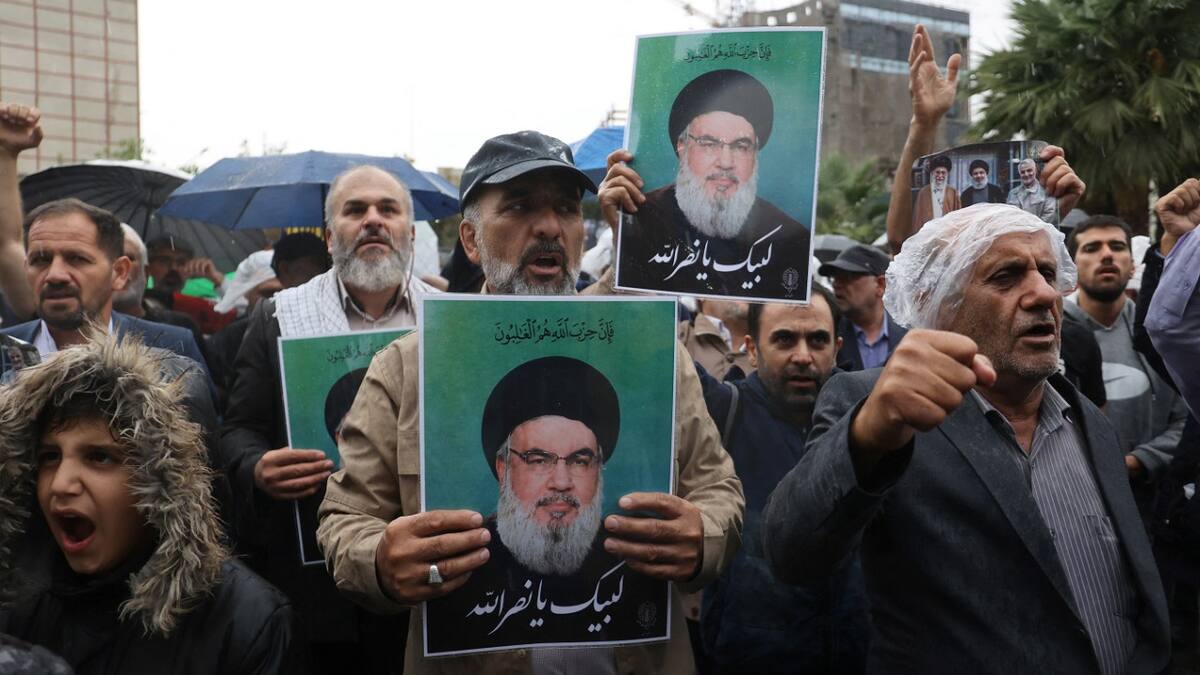Homenajes a Hasán Nasrala, líder de Hezbollah asesinado por Israel. Foto: Reuters.