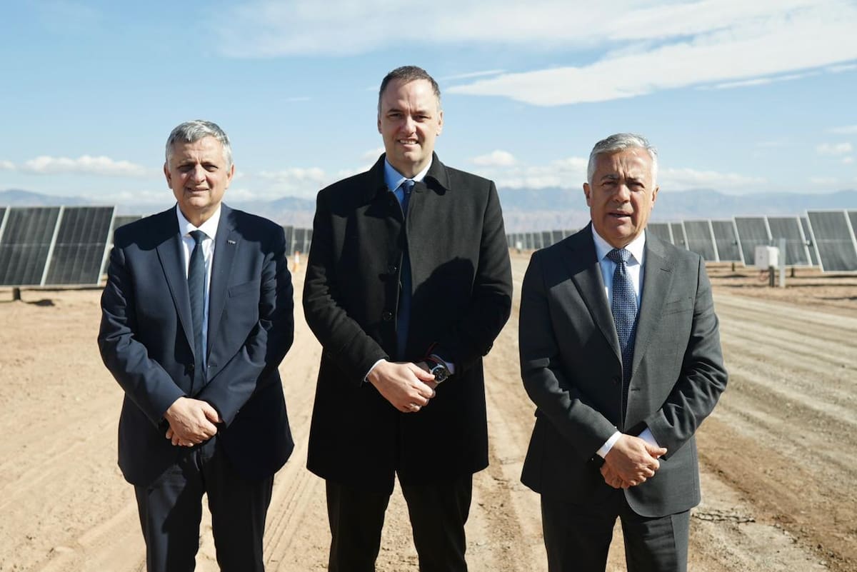 Horacio Marín, Manuel Adorni y Alfredo Cornejo