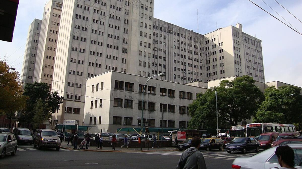 Alarma en los hospitales universitarios: la advertencia de los directores médicos tras el freno a las partidas presupuestarias