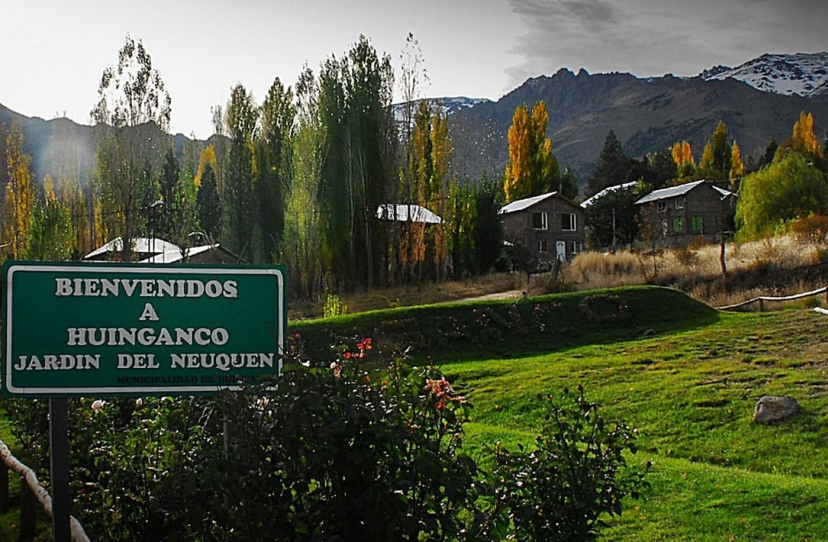 Huinganco, Neuquén. Foto: Wikipedia/Dangelin5.