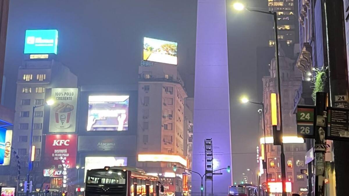 Humo en Buenos Aires: Foto: Twitter @geranqn.