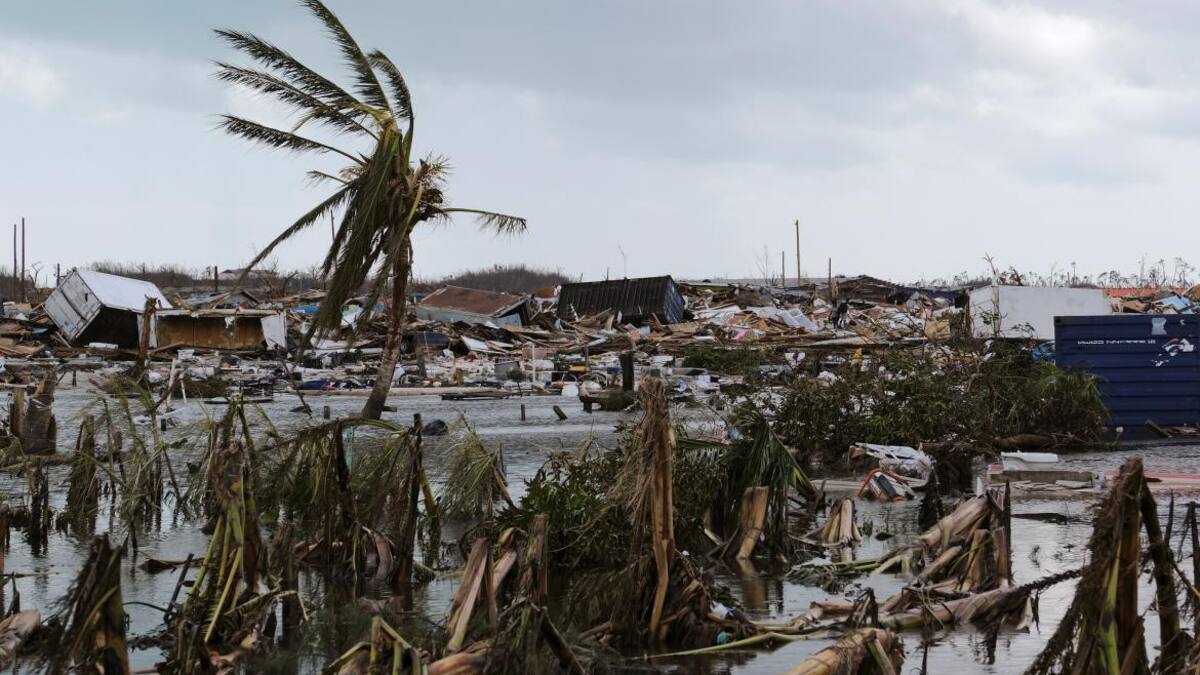 Huracán Dorian recobró fuerza al acercarse a EE.UU. tras dejar al menos 20 muertos en Bahamas