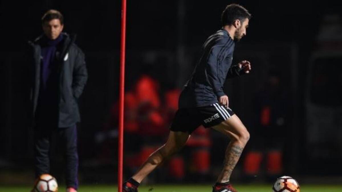 Ignacio Scocco en entrenamiento de River previo al Mundial de Clubes en Abu Dhabi