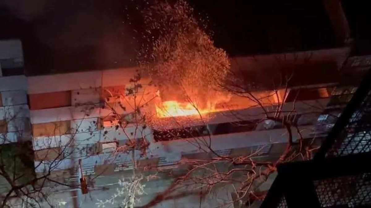 Incendio en departamento de Belgrano. Foto: @gaston_lacroix.