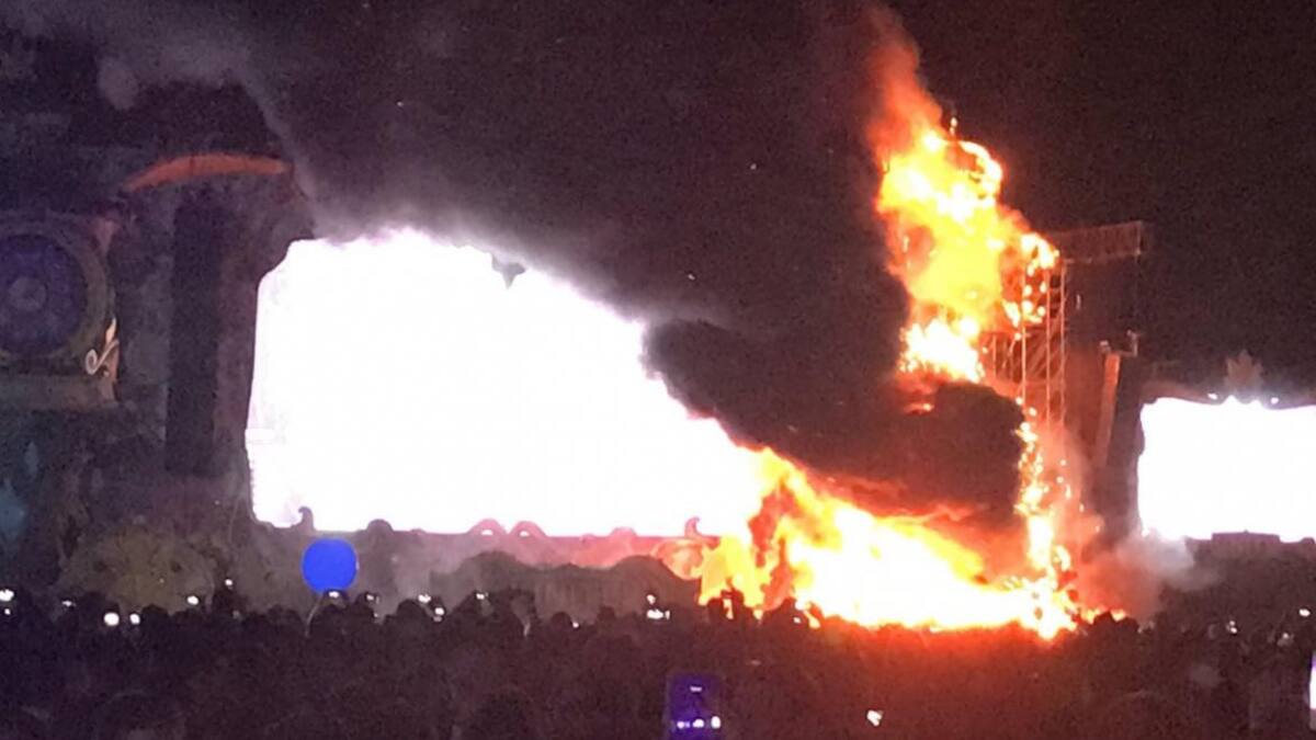 Incendio en la Tomorrowland de Barcelona (Twitter)