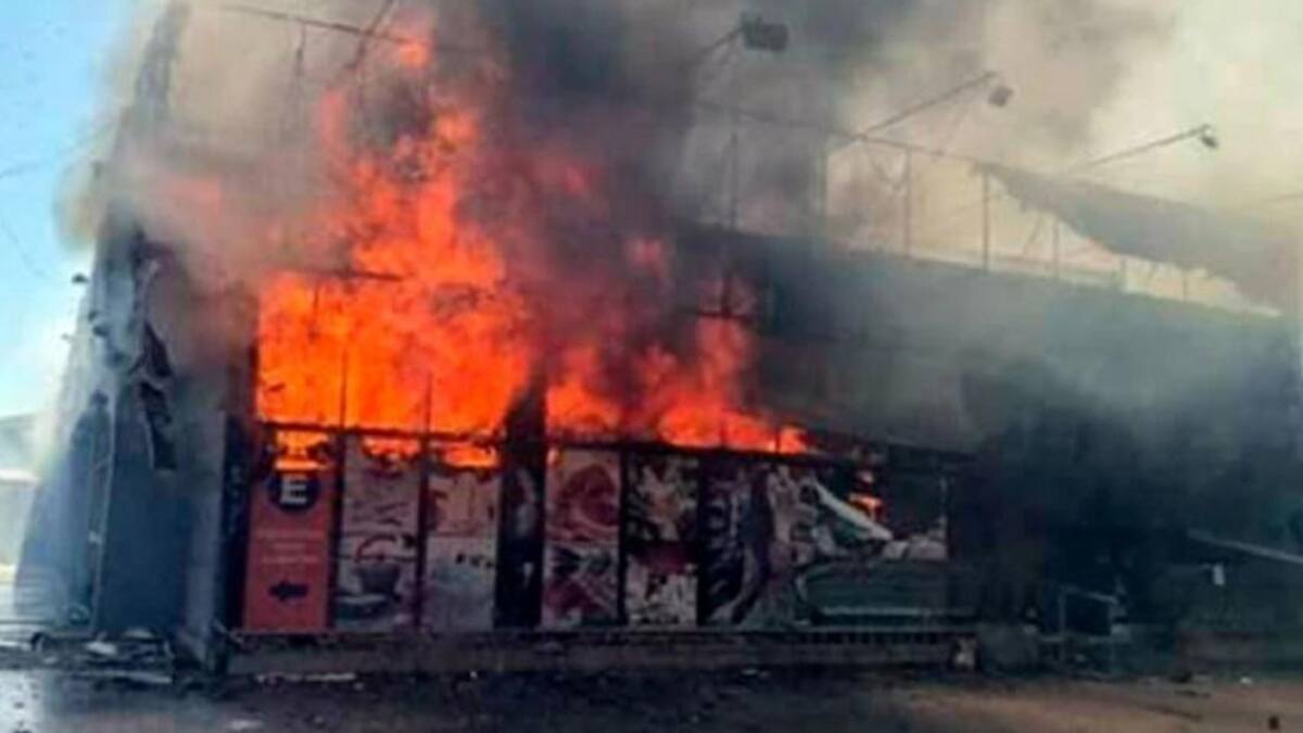 Incendio en supermercado de Lomas de Zamora, foto: Inforegión