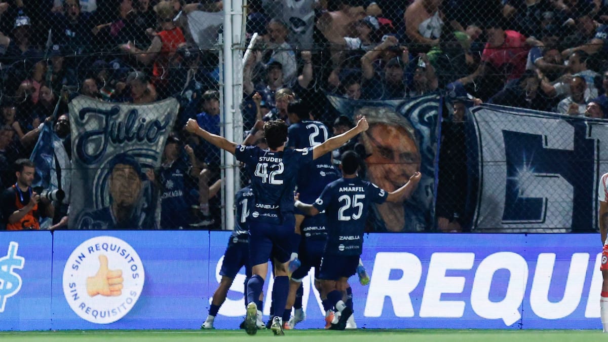 Independiente Rivadavia vs Argentinos Juniors.