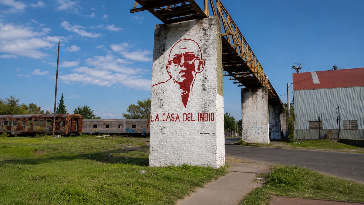 Paraná, la ciudad donde nació el Indio Solari: historia, misterio y los primeros años de una leyenda del rock