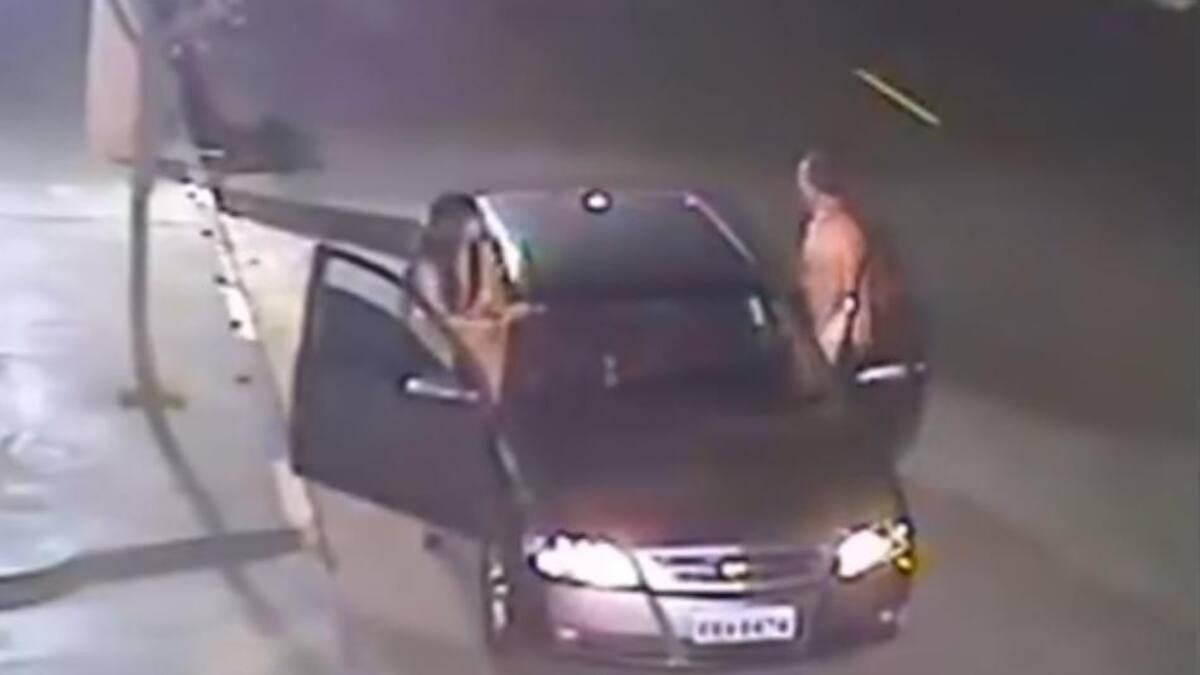 Infidelidad registrada por cámaras de seguridad