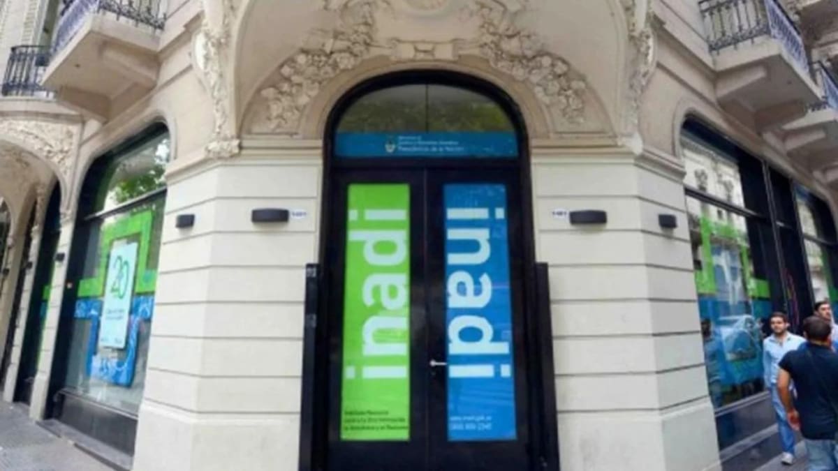 Adorni anunció el cierre definitivo del INADI: "No vamos a seguir financiando rosca política"