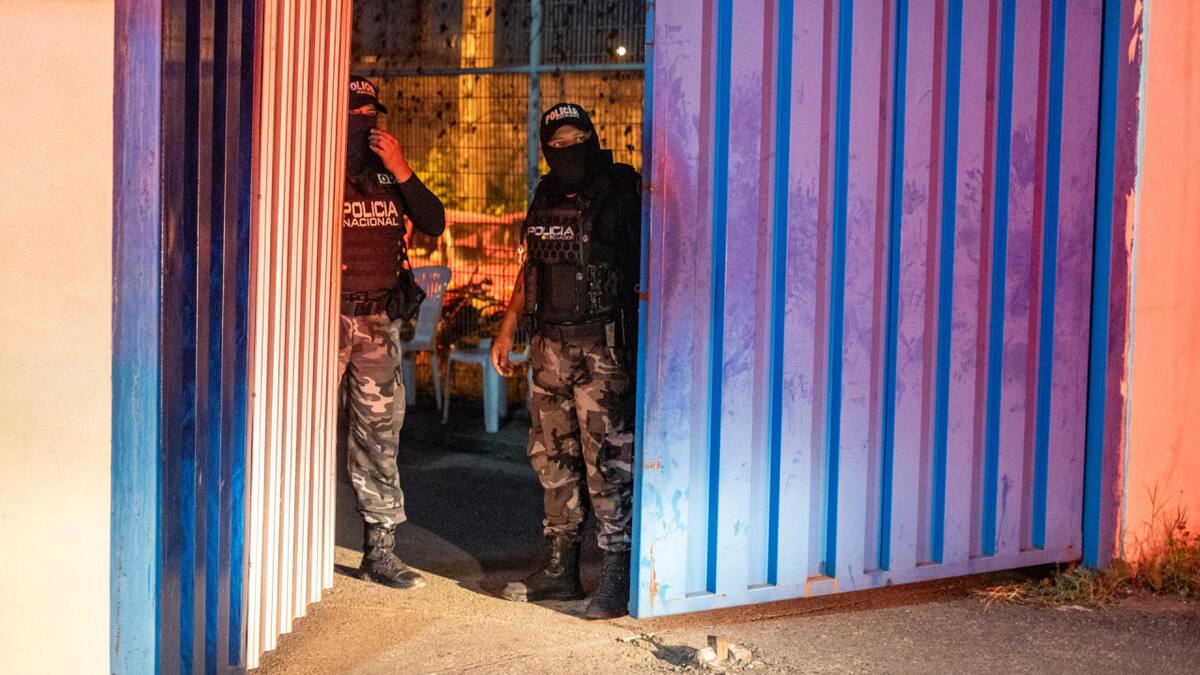 Ecuador: motín en cárcel de Guayaquil es controlado por las fuerzas de seguridad, según Noboa