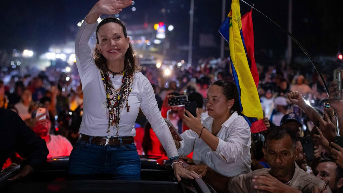 Multitudinario regreso de Machado a Venezuela