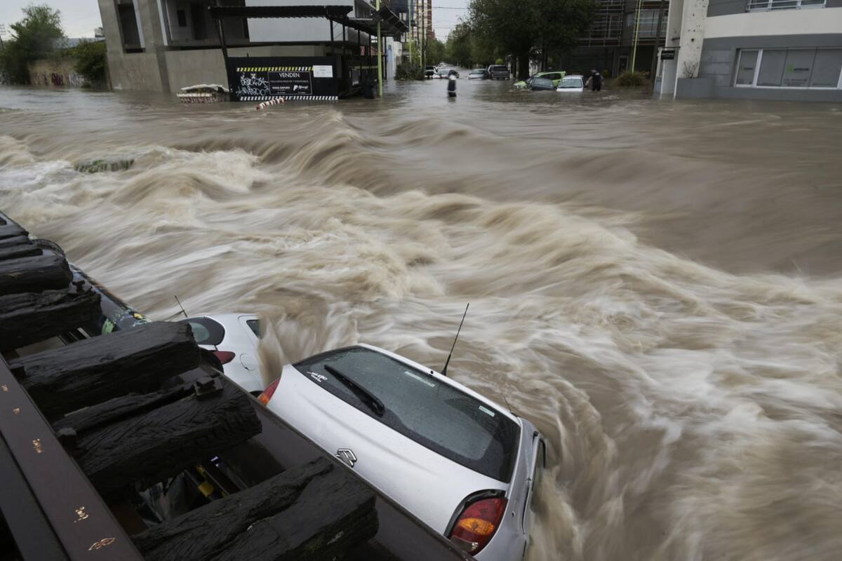 Inundaciones por el temporal en Bahía Blanca. Foto: EFE/Pablo Presti.
