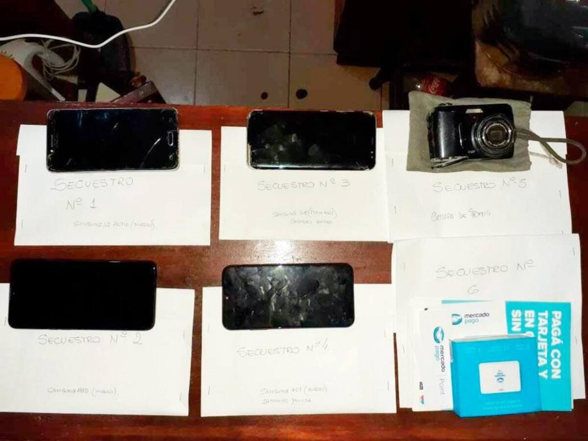 Investigan a una banda de sextorsión con falsos policías y el argumento de una red de trata