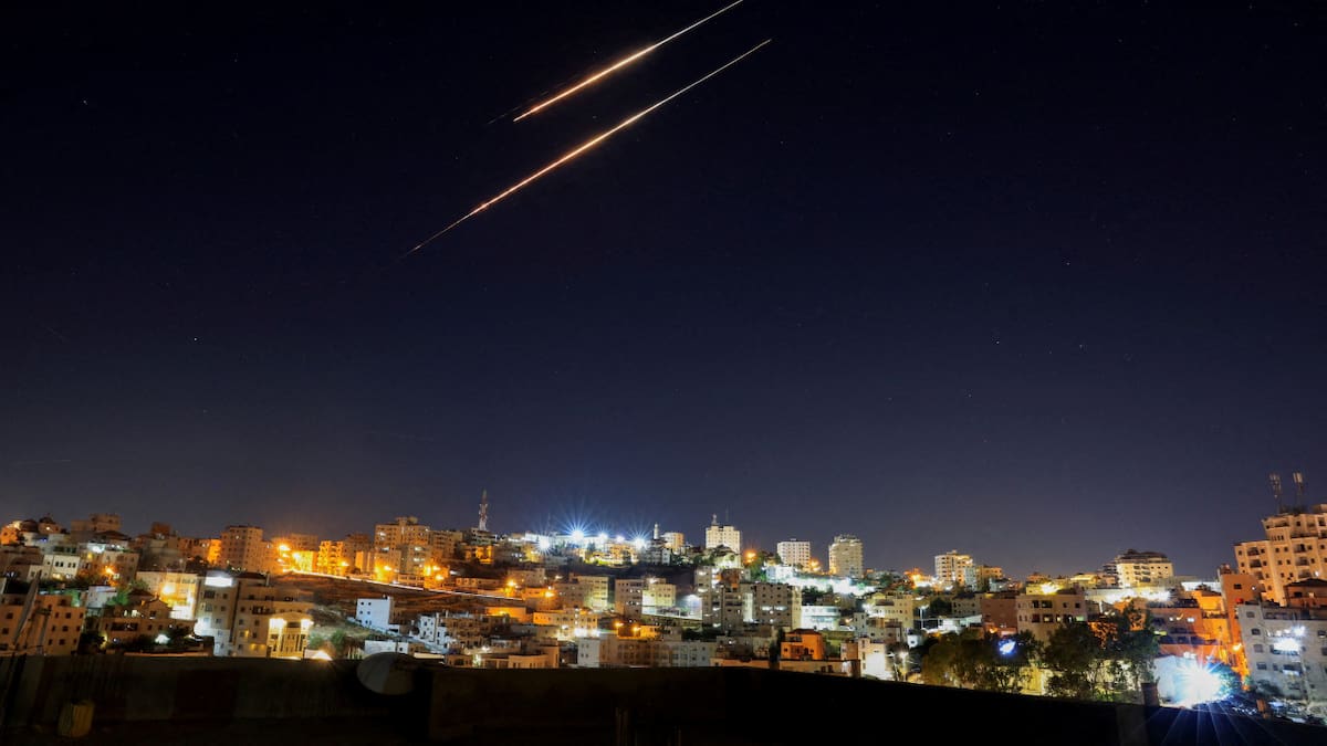 Irán lanzó nueva ofensiva sobre Israel. Foto: REUTERS.