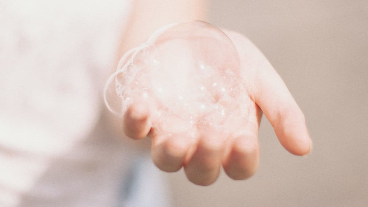 ANMAT prohibió un jabón para lavar la ropa. Foto: Unsplash