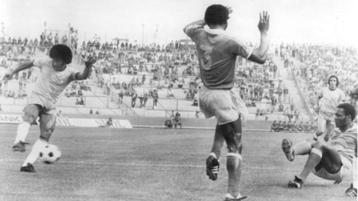 El único delantero que anotó en cada partido de un Mundial y alzó la copa es de Sudamérica: quién logró este récord imbatible