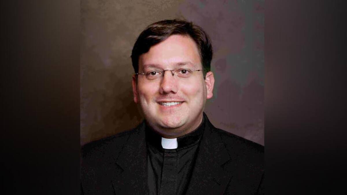 James Csaszar - Cura suicidado - Abusos