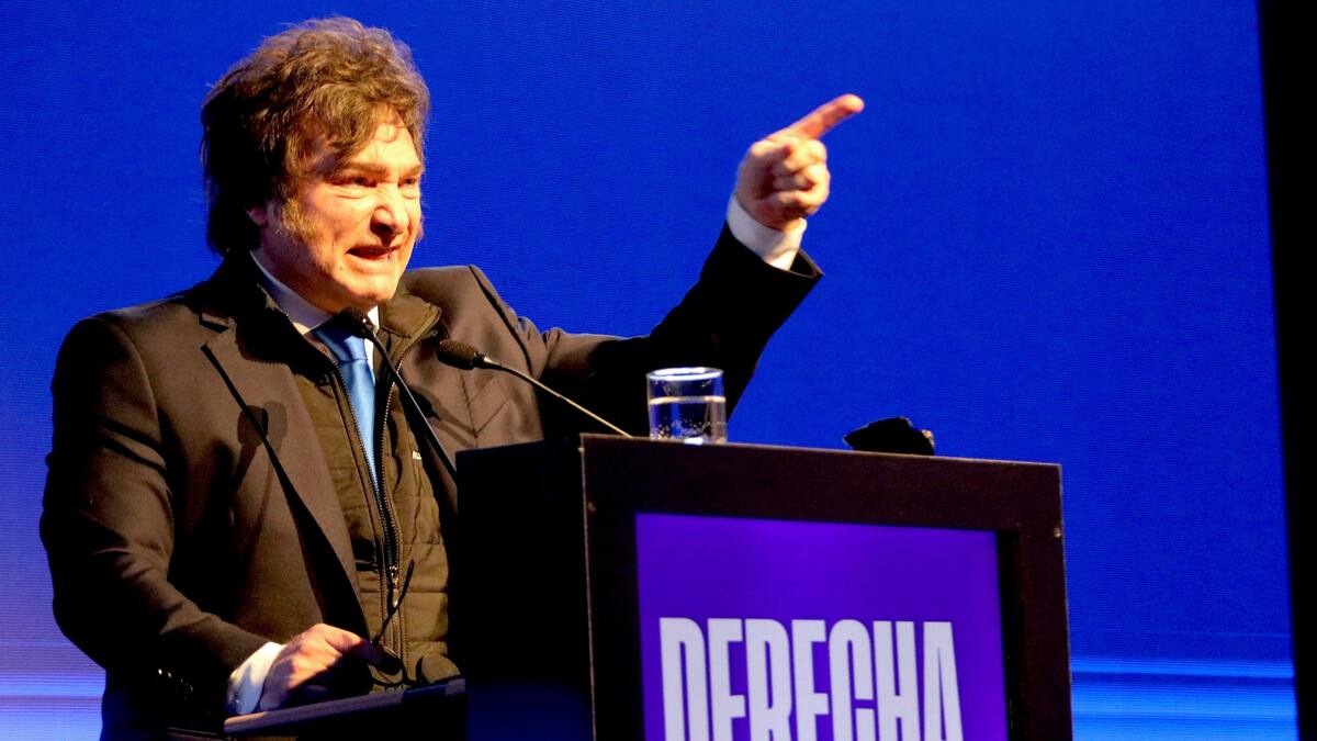 Javier Milei apuntó contra el grupo Clarín: “El gran operador argentino”