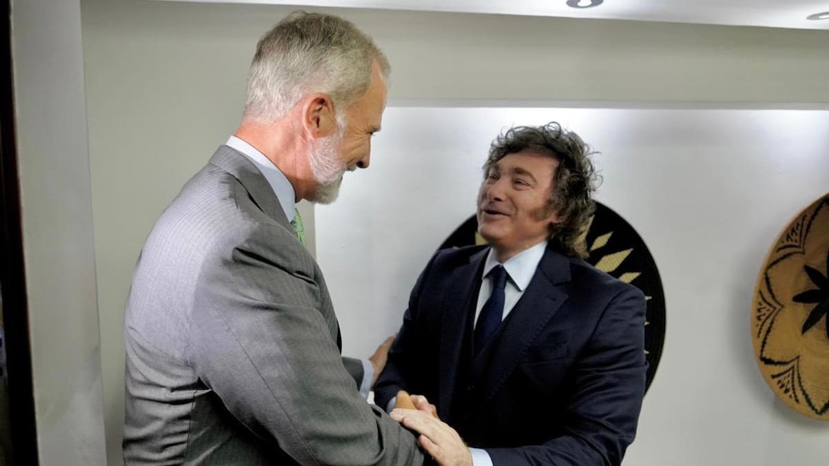 Javier Milei se reunió con el Rey Felipe VI de España en medio de la asunción de Abelardo de la Espriella, nuevo presidente de Colombia