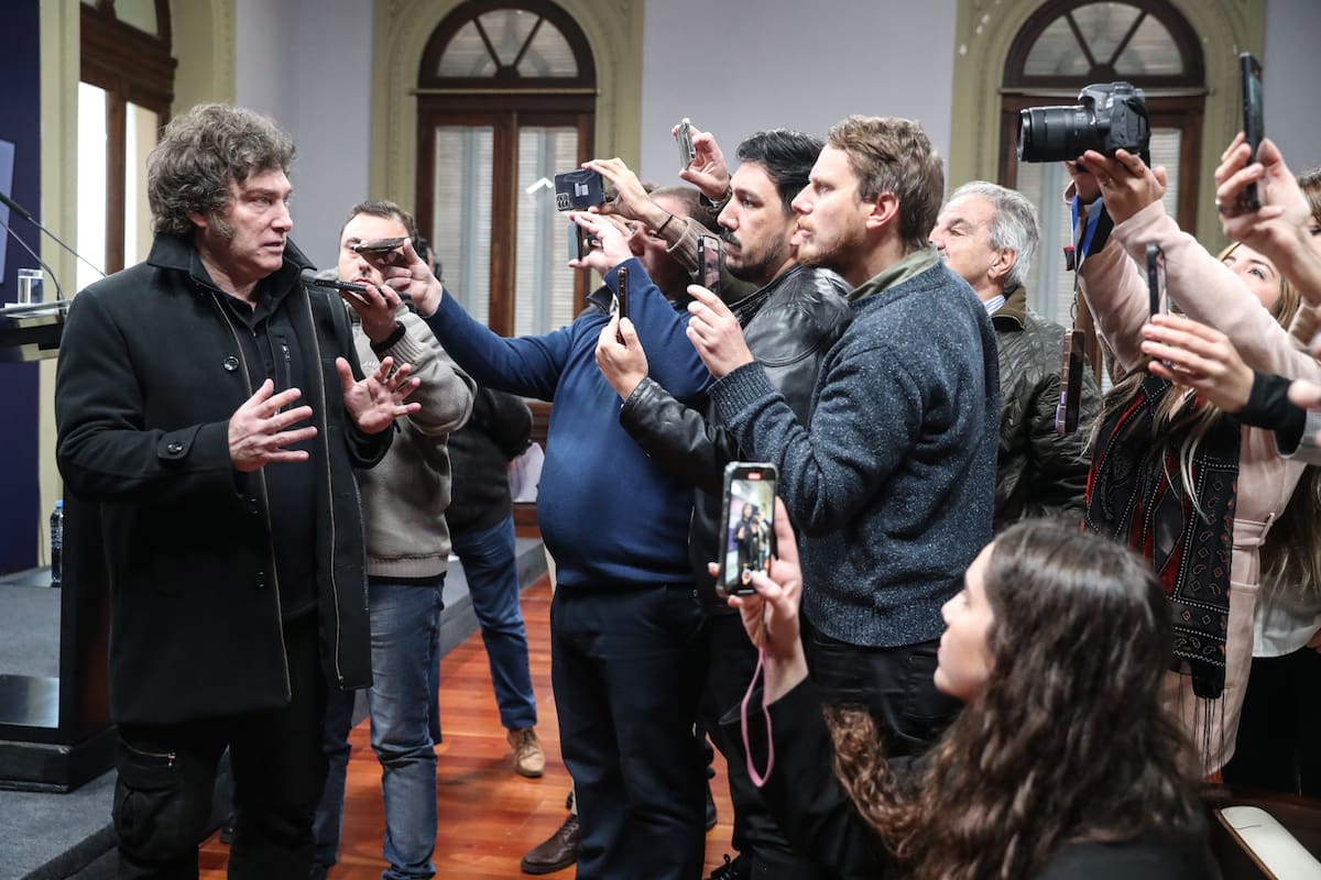 Javier MIlei con periodistas acreditados en Casa Rosada
