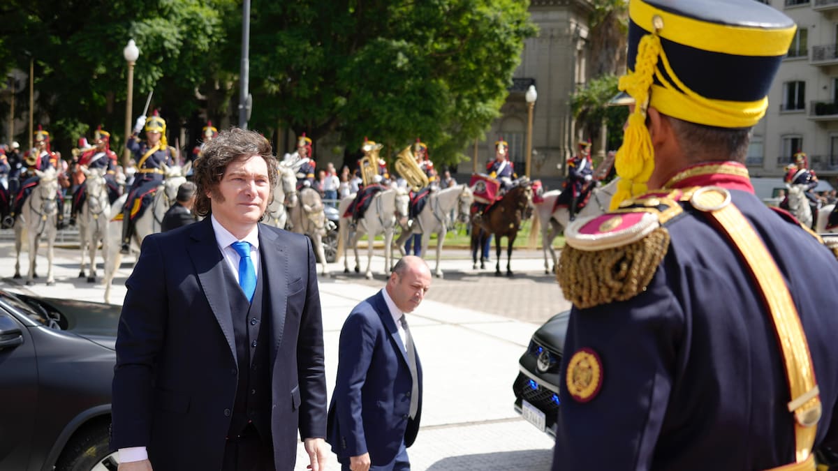 El presidente asistió a la Plaza San Martín de Retiro.
