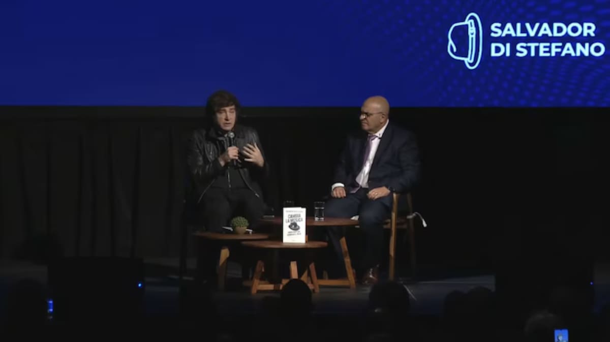 Javier Milei en la presentación del libro de Salvador Di Stefano.