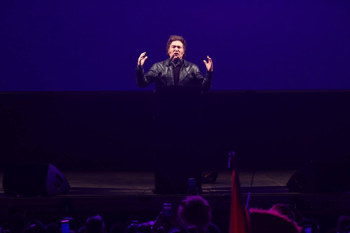 Javier Milei en Parque Lezama. Foto: Reuters