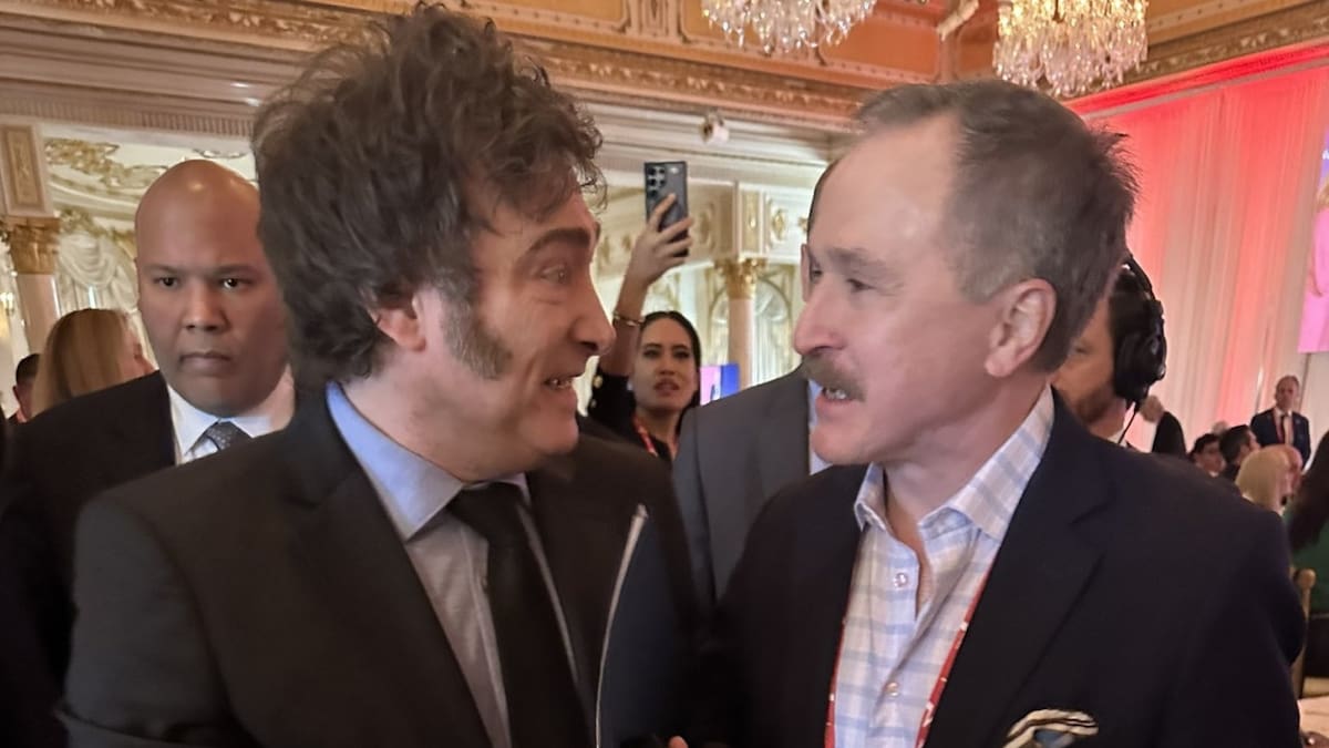 Javier Milei junto a Peter Lamelas, embajador de Estados Unidos en Argentina. Foto: x @pldocmd.