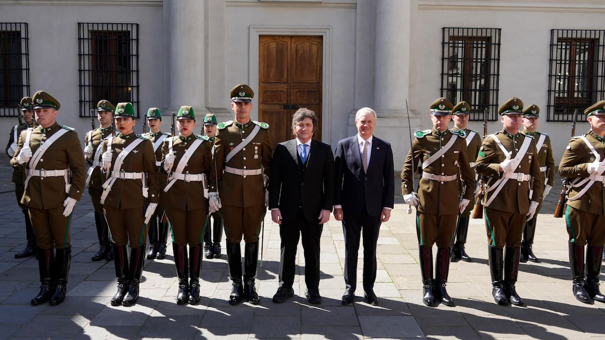 Milei le agradeció a Kast por “el tradicional apoyo” en la cuestión Malvinas y le pidió frenar actividades ilegales en la región