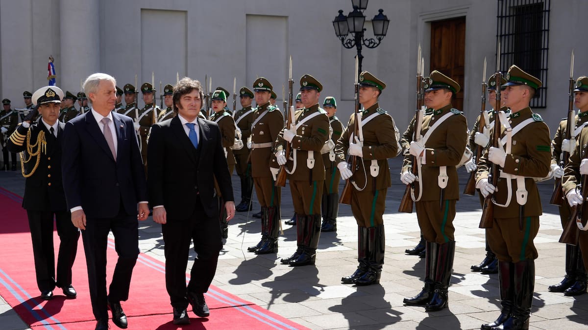 En la antesala de la cadena nacional por Malvinas, Milei se reunió con José Kast, presidente de Chile