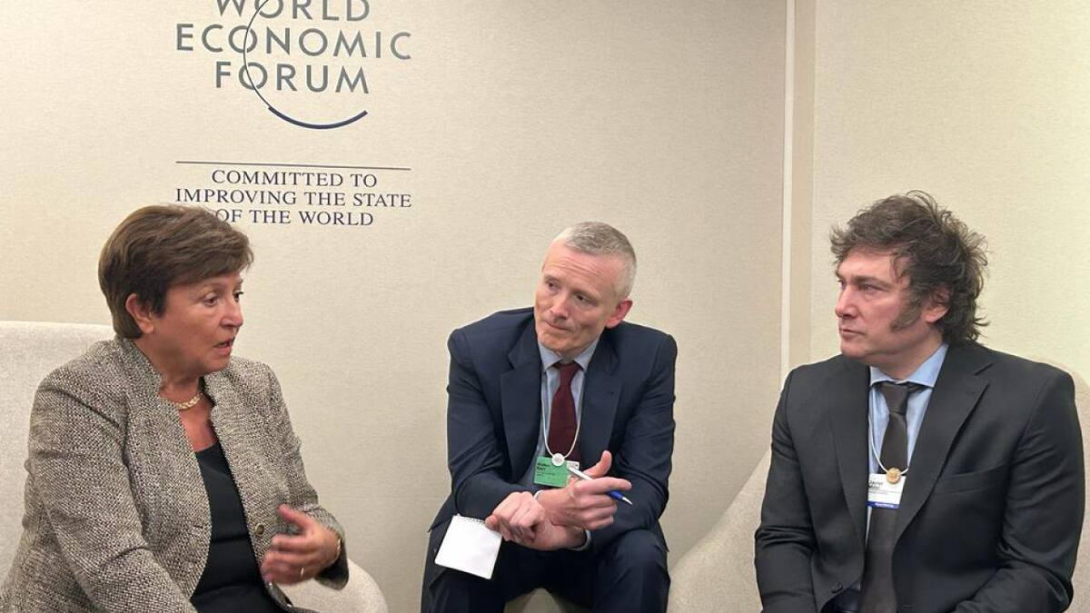 Empeoró el pronóstico del FMI para la economía argentina: "Algunos sectores podrían estar cerca de tocar fondo"